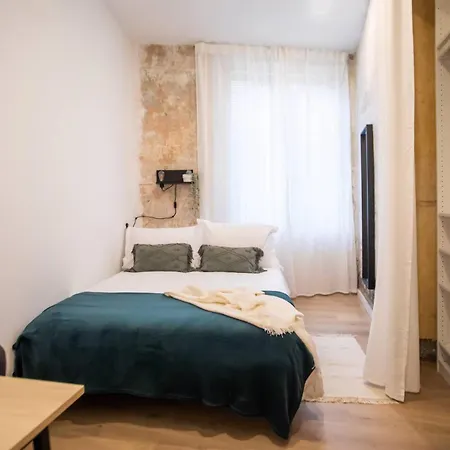 12ara1093- New & Spacious 3br Flat Barcellona